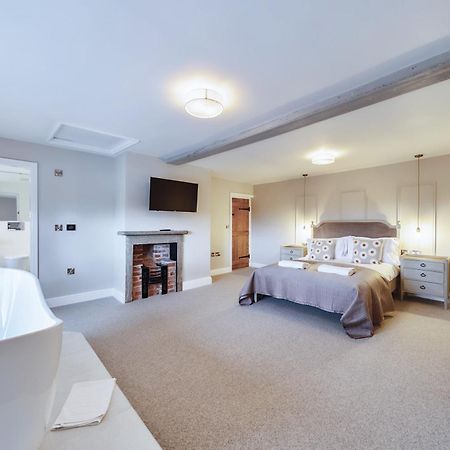 Villa Brand New Listing Wellcroft Farm Stanton Exterior foto